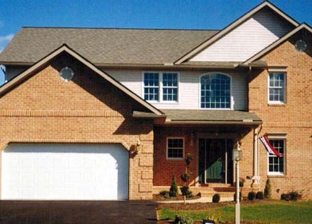 Property at 014 Rolling Meadow Rd, Lebanon, PA 17046, 4 beds, 2.5 baths