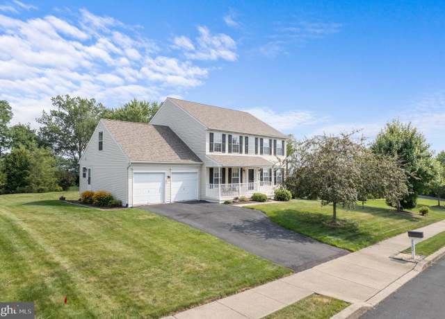 Property at 2532 Brooke Rd, Pennsburg, PA 18073, 4 beds, 2.5 baths