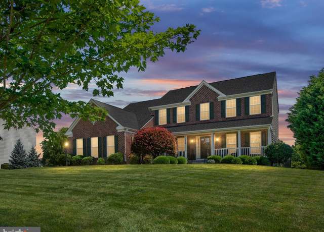 Property at 7508 Edington Dr, Warrenton, VA 20187, 4 beds, 3.5 baths
