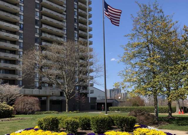 Property at 1800 Old Meadow Rd #609, Mclean, VA 22102, 1 bed, 1 bath