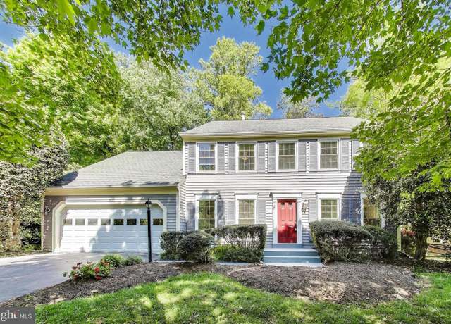 Property at 12148 Darnley Rd, Woodbridge, VA 22192, 5 beds, 3.5 baths