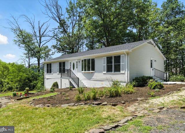 Property at 15466 Thoroughfare Rd, Gainesville, VA 20155, 4 beds, 2 baths