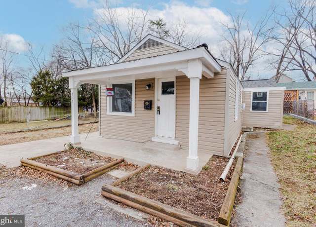 Property at 817 New York Ave, Martinsburg, WV 25401, 3 beds, 1 bath