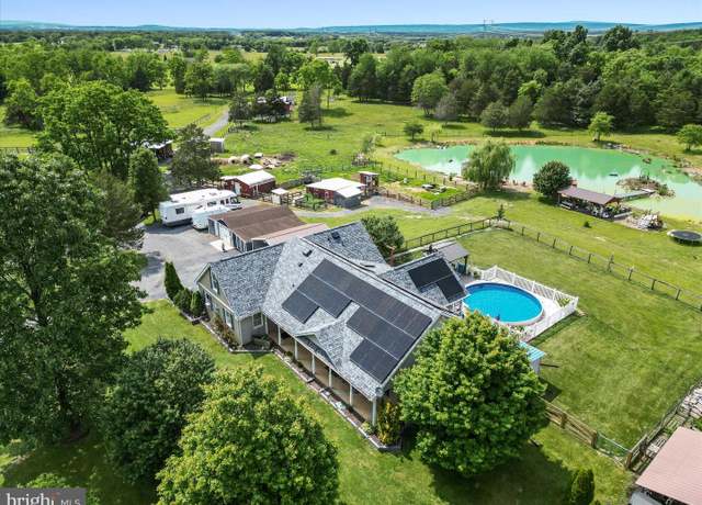 Property at 373 Thunder Hill Dr, Summit Point, WV 25446, 3 beds, 3.5 baths