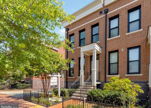 Property at 412 13th St SE, Washington, DC 20003, 3 beds, 4.5 baths