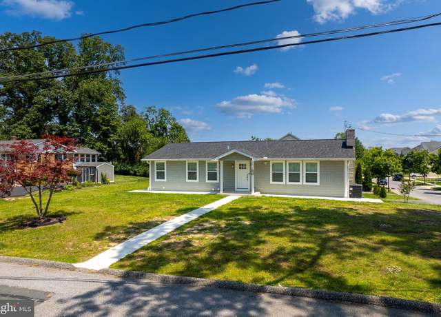 Property at 114 Calhoun St, Edgewater, MD 21037, 4 beds, 4.5 baths