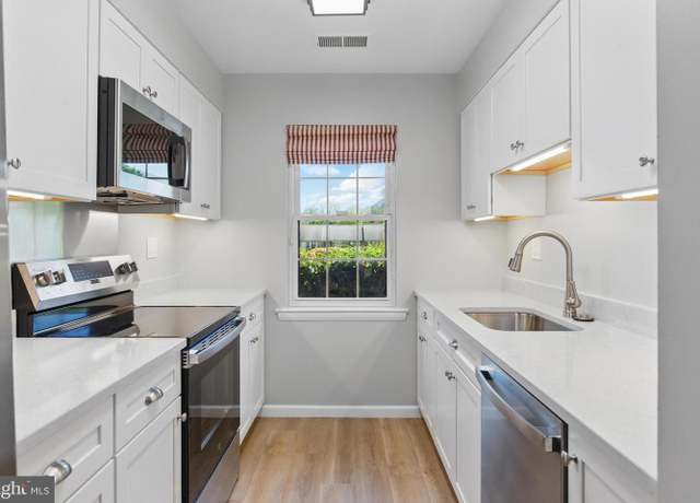 Property at 12319 Stonehaven Ln Unit T-30, Bowie, MD 20715, 2 beds, 1.5 baths