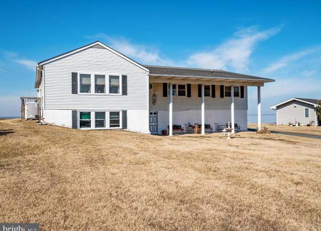 Property at 3007 Love Point Rd, Stevensville, MD 21666, 7 beds, 3 baths