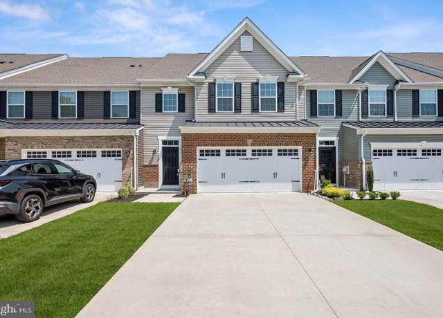 Property at 237 Hidden Acres Ln, Moorestown, NJ 08057, 3 beds, 2.5 baths