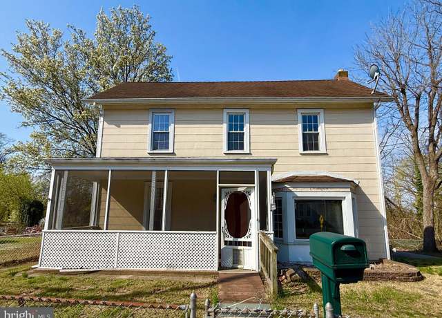 Property at 220 Berlin Rd, Clementon, NJ 08021, 2 beds, 2 baths
