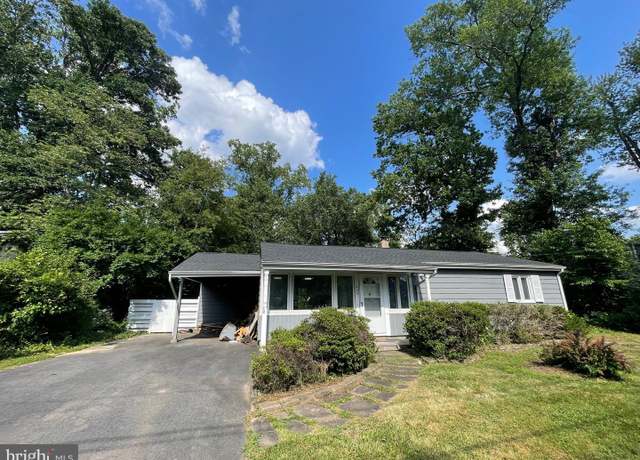 Property at 433 Walnut Ln, Princeton, NJ 08540, 4 beds, 2 baths