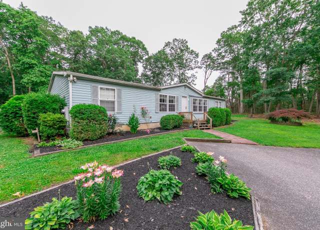 Property at 106 Telegraph Rd, Alloway Twp, NJ 08302, 3 beds, 2 baths