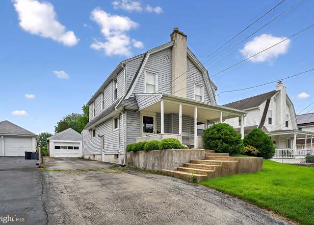 Property at 815 Summit Ave, Prospect Park, PA 19076, 4 beds, 2.5 baths