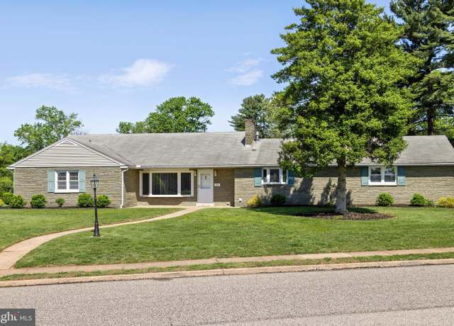 Property at 249 Carey Ln, Norristown, PA 19403, 3 beds, 2 baths