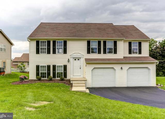 Property at 75 Chatham Ln, Red Lion, PA 17356, 3 beds, 2 baths