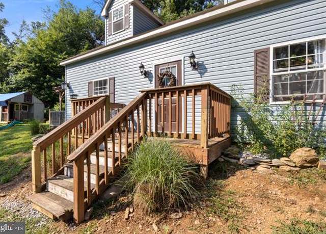 Property at 1155 Gebhart Rd, Windsor, PA 17366, 3 beds, 1 bath