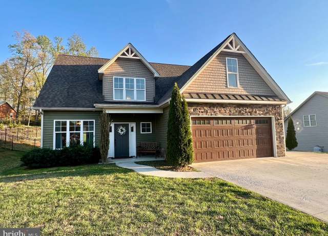 Property at 1486 Willow Oak Dr, Forest, VA 24551, 3 beds, 2.5 baths