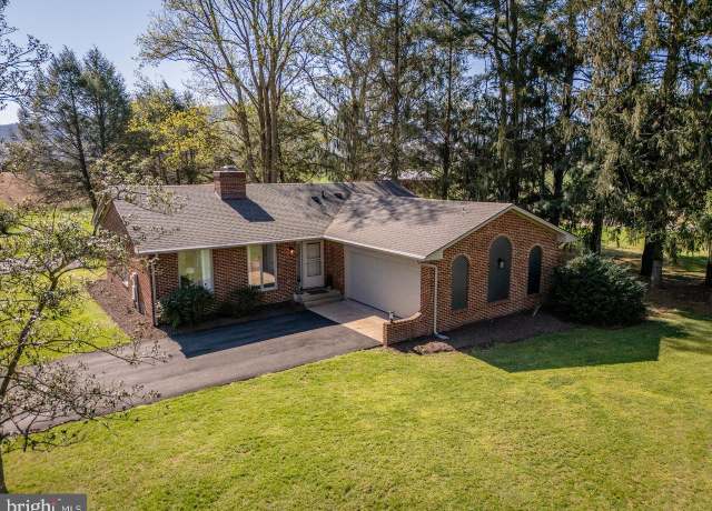 Property at 5127 Captain Yancey Rd, Elkton, VA 22827, 3 beds, 2 baths