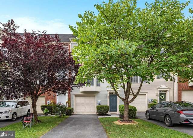 Property at 251 Patriots Pl, Woodstock, VA 22664, 3 beds, 2.5 baths