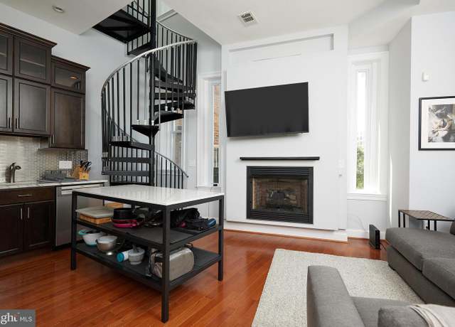 Property at 2019 19th St NW #3, Washington, DC 20009, 1 bed, 1.5 baths