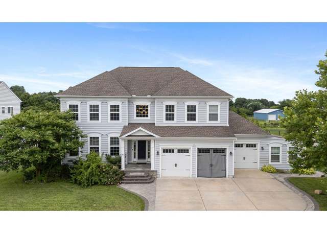 Property at 810 Ashby Dr, Middletown, DE 19709, 5 beds, 5.5 baths