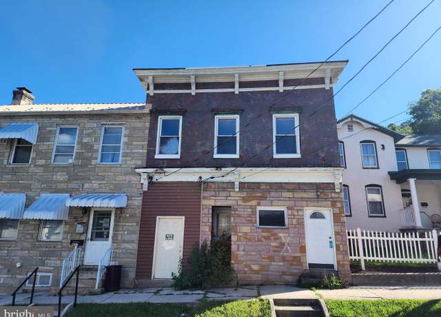 Property at 403 Columbia St, Cumberland, MD 21502, 3 beds, 1 bath
