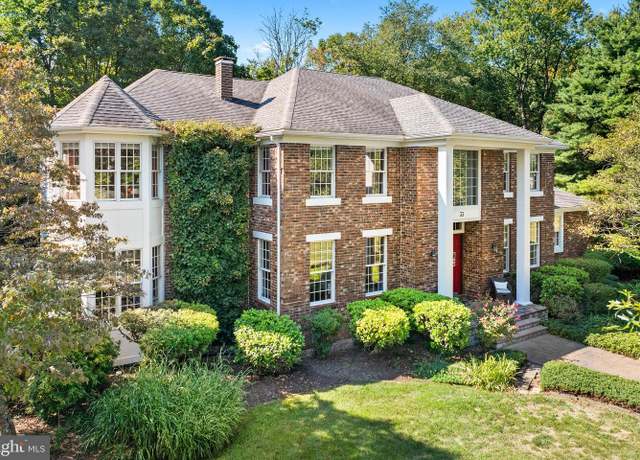 Property at 33 Wellington Ct, Belle Mead, NJ 08502, 6 beds, 4.5 baths