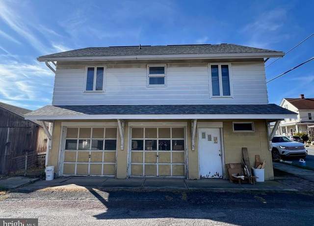 Property at 226 Coal St, Lehighton, PA 18235, 2 beds, 1.5 baths