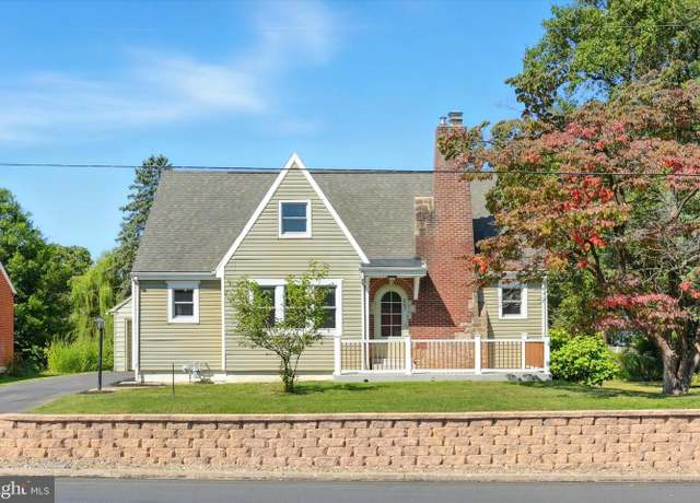 Property at 207 Wood St, Harrisburg, PA 17109, 2 beds, 2 baths