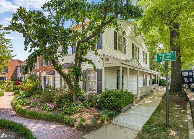 Property at 4090 Cherry Hill Rd, Arlington, VA 22207, 2 beds, 2.5 baths