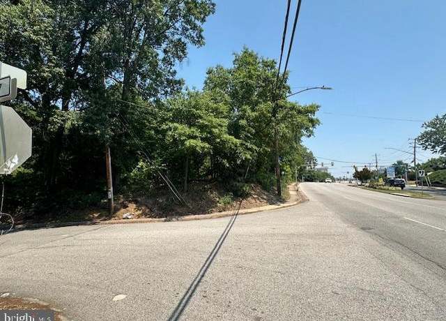 Property at 7014 Richmond Hwy, Alexandria, VA 22306