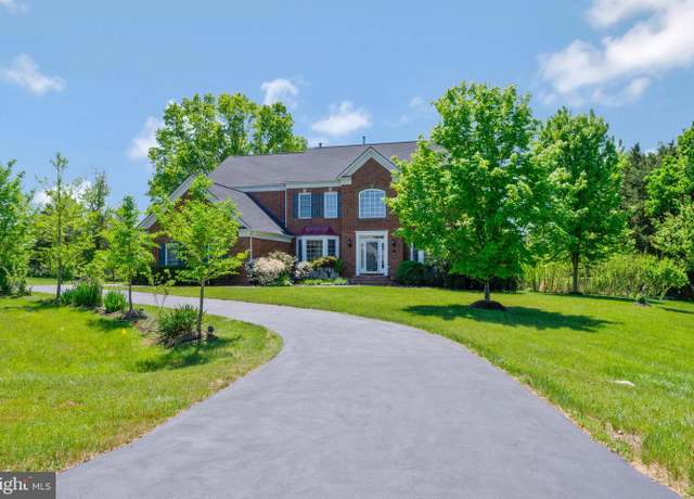 Property at 6563 Hallissey Ct, Centreville, VA 20120, 5 beds, 4.5 baths