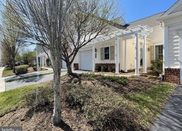 Property at 44485 Maltese Falcon Sq, Ashburn, VA 20147, 2 beds, 2 baths