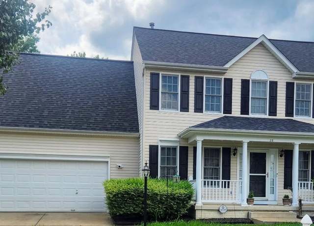 Property at 28 Rollingside Dr, Fredericksburg, VA 22406, 5 beds, 3.5 baths