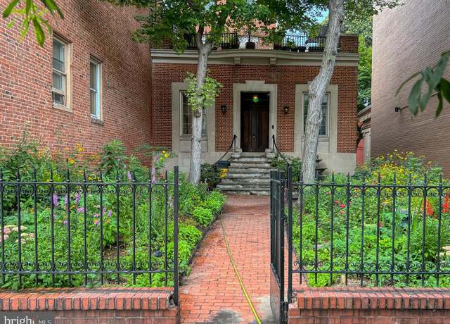 Property at 16 W Read St, Baltimore, MD 21201, 3 beds, 4 baths