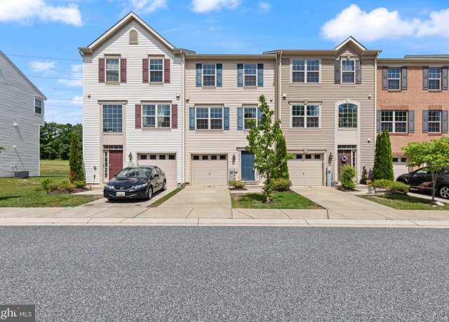 Property at 9943 Ravenhurst Rd, Middle River, MD 21220, 3 beds, 2.5 baths