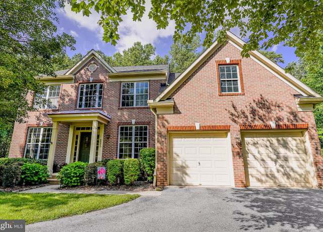 Property at 8221 Michaels Rdg, Ellicott City, MD 21043, 4 beds, 3.5 baths