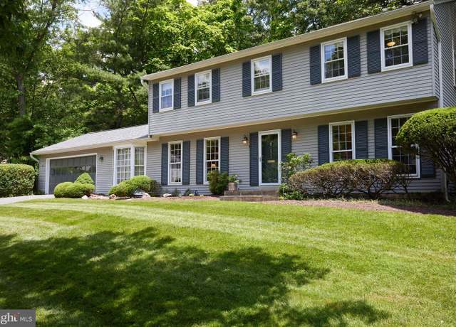 Property at 122 Evans St, Rockville, MD 20850, 5 beds, 2.5 baths