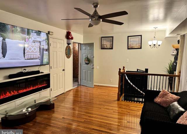 Property at 7512 Hawthorne #3, Hyattsville, MD 20785, 3 beds, 2 baths
