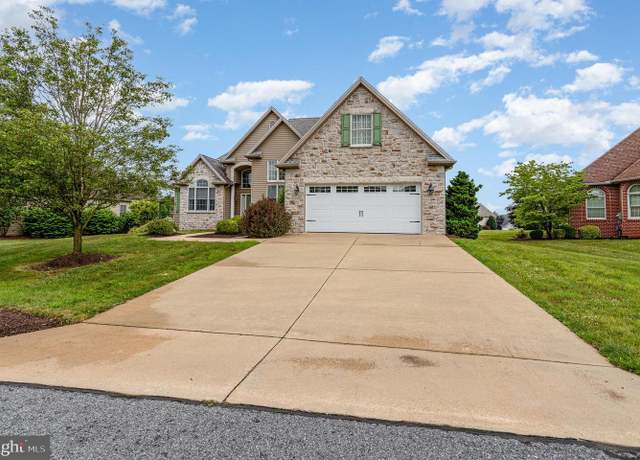 Property at 930 Cyprus Ln, Mechanicsburg, PA 17050, 3 beds, 3 baths