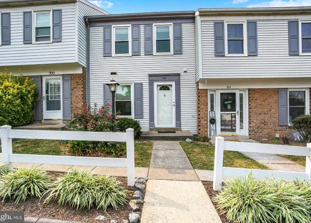 Property at 702 Allenview Dr, Mechanicsburg, PA 17055, 2 beds, 1.5 baths