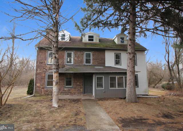 Property at 1825 Old Schuylkill Rd, Spring City, PA 19475, 3 beds, 2 baths