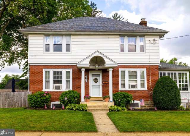 Property at 98 Nash Ave, Willow Grove, PA 19090, 3 beds, 1 bath