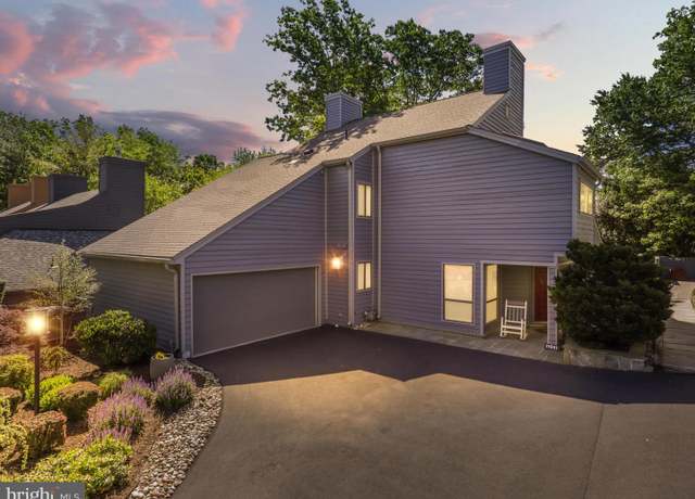 Property at 11041 Solaridge Dr, Reston, VA 20191, 3 beds, 2.5 baths