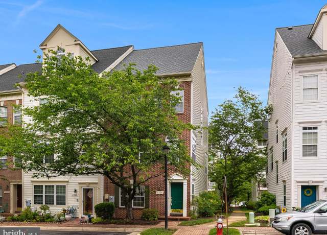 Property at 5454 Patuxent Knoll Pl, Alexandria, VA 22312, 3 beds, 3 baths