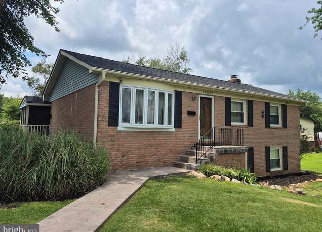Property at 14894 Cordell Ave, Woodbridge, VA 22193, 4 beds, 2.5 baths