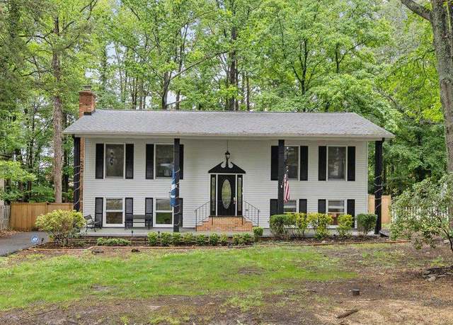 Property at 131 Oakwood Dr, Stafford, VA 22554, 4 beds, 2.5 baths