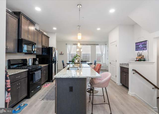 Property at 7323 Martin Farm Cir, Rosedale, MD 21237, 4 beds, 3.5 baths
