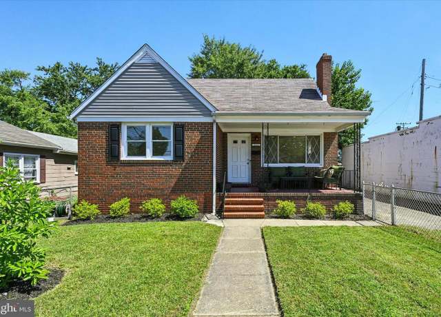 Property at 2512 N Point Rd, Dundalk, MD 21222, 4 beds, 2 baths