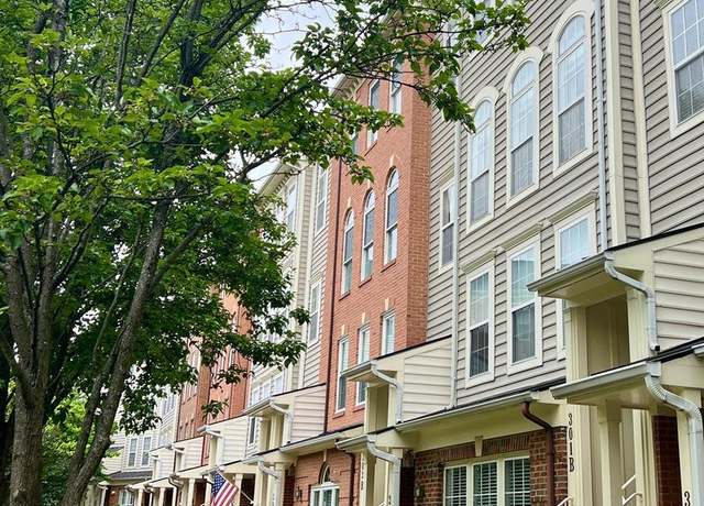 Property at 301-B Cross Green St Unit 301-B, Gaithersburg, MD 20878, 3 beds, 2.5 baths